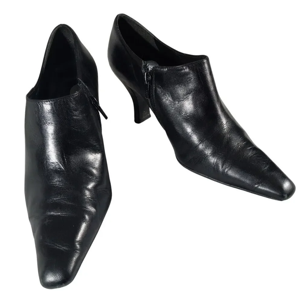 MICHELLE D.! BLACK GENUINE LEATHER POINTY TOE, RECTANGLE HEEL BOOTIES, HEELS! 5M